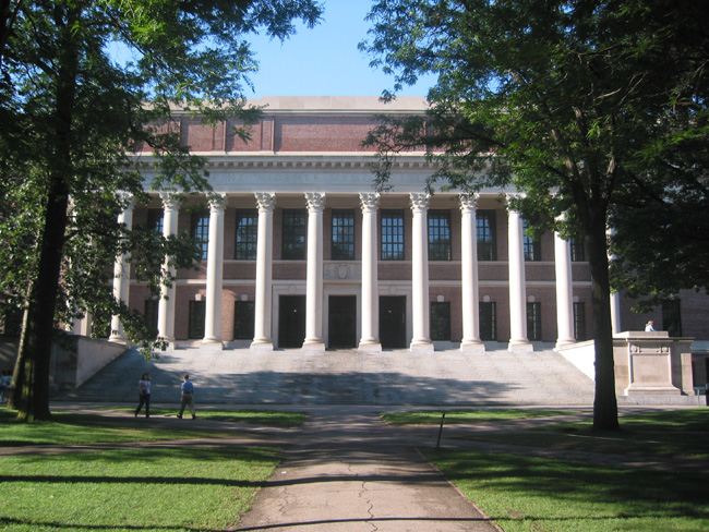 Harvard_main_library