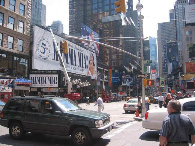 Broadway_teatry_2