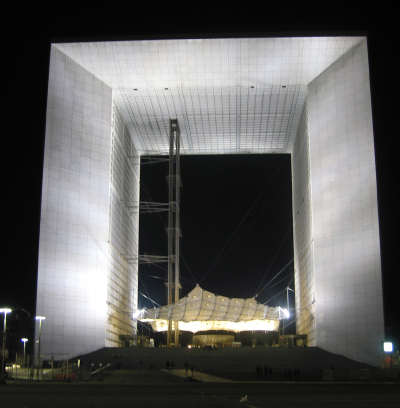 Grande_Arche_by_night