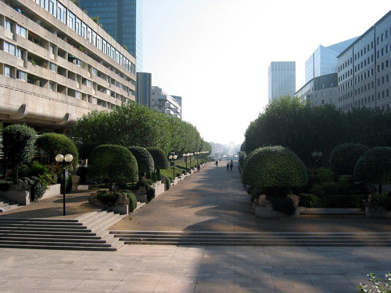 La_Defence_2